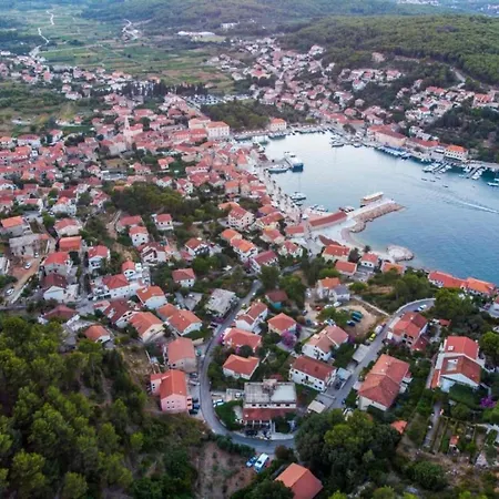 St Rialto - Comfort One-bedroom With Balcony And Sea View Jelsa (Hvar)